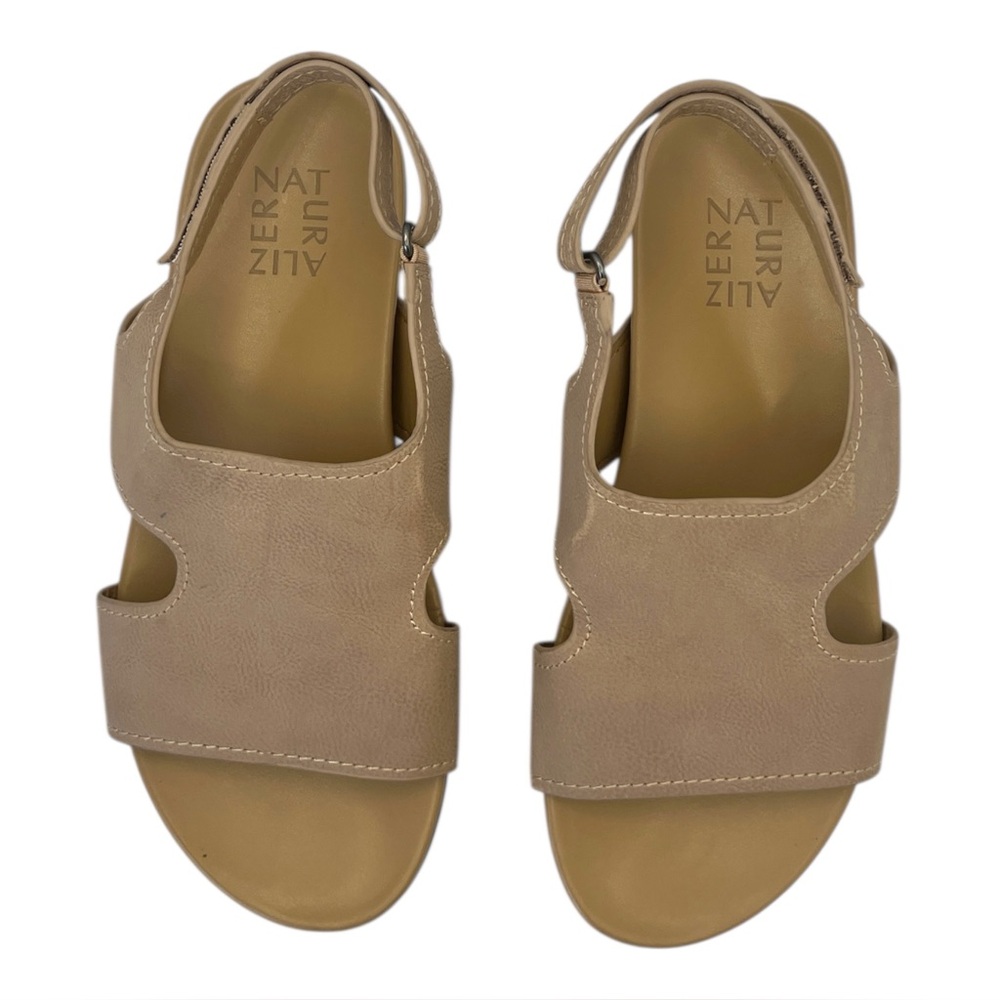 Naturalizer Women’s Nxtgen-Scout Tan Flat Sandals Hook & Loop, Size 7.5‎ Wide